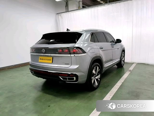 Volkswagen Tourang 2022 Серебристо-серый из Китая, фото 6