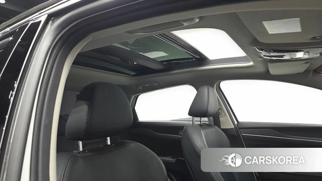 Kia K5 3rd generation 2022 Белый из Кореи, фото 6