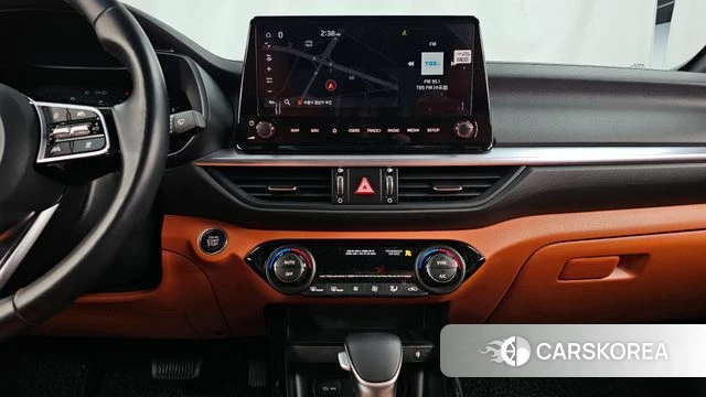 Kia The New K3 2nd generation 2022 Белый из Кореи, фото 6