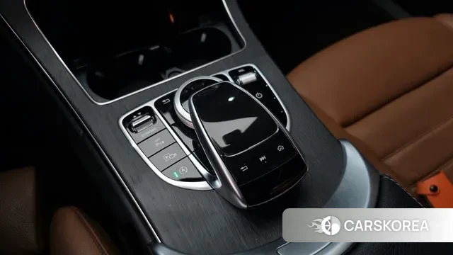 Mercedes-Benz C-Class W205 2019 Темно-зеленый из Кореи, фото 6