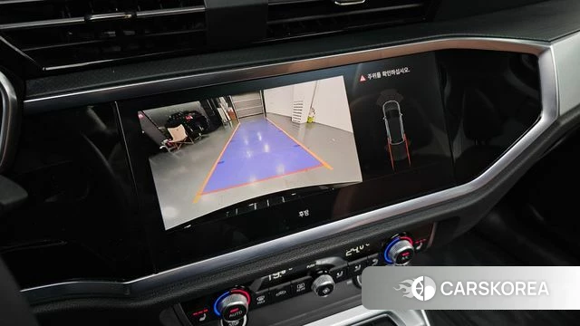 Audi Q3 (F3) 2023 Черный из Кореи, фото 6