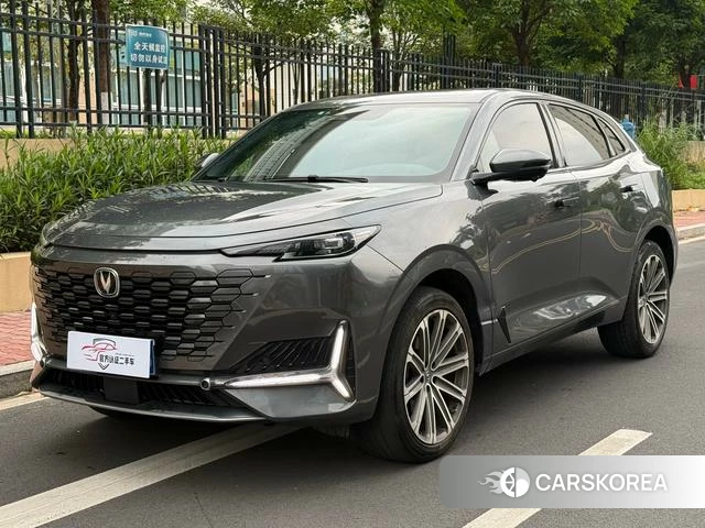 Chang'an UNI-K 2022 Темно-серый из Китая, фото 6