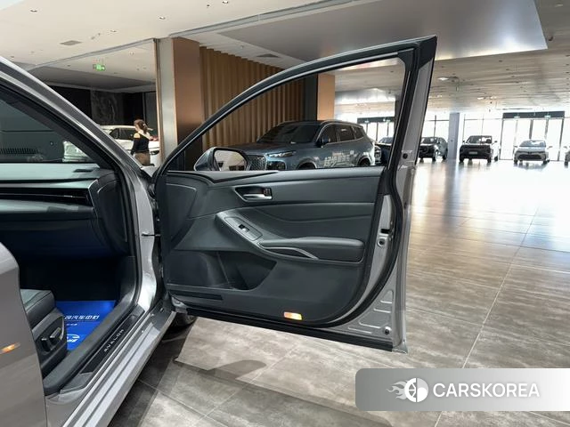 Toyota Asian dragon 2021 Серебристо-серый из Китая, фото 6
