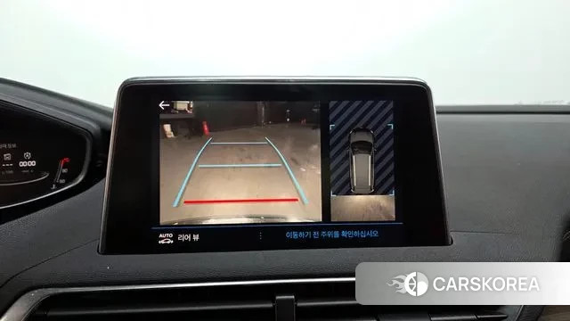 Peugeot 5008 second generation 2023 Белый из Кореи, фото 6