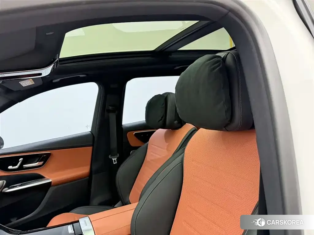 Mercedes-Benz GLC 2023 Белый из Китая, фото 6