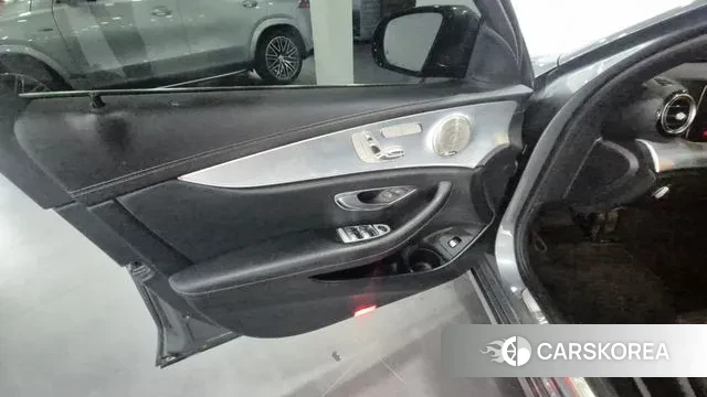 Mercedes-Benz E-Class W213 2021 Серый из Кореи, фото 6