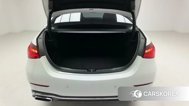 Mercedes-Benz Class C 2023 Белый из Китая, фото 6