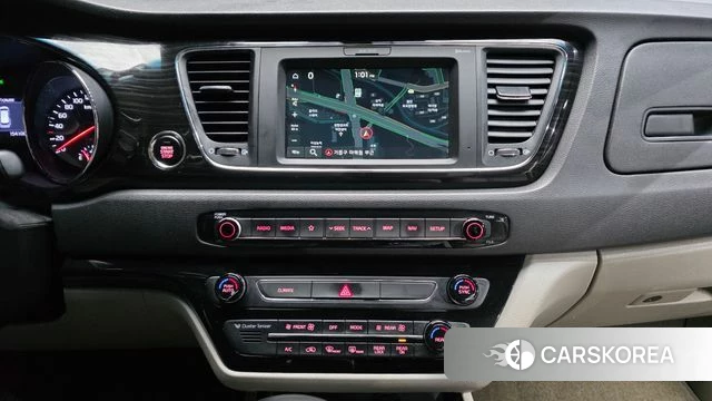 Kia The New Carnival 2019 Белый из Кореи, фото 6