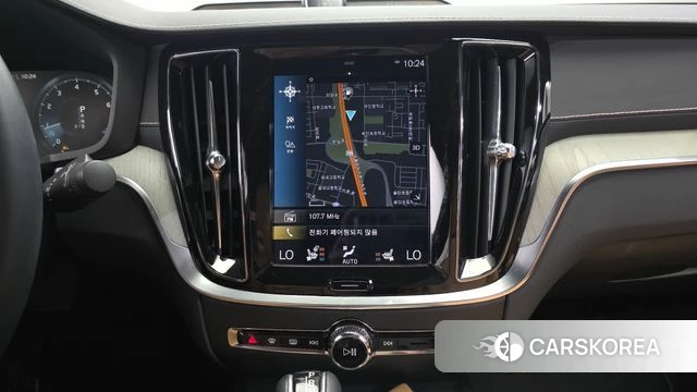 Volvo S60 3rd generation 2019 Белый из Кореи, фото 6