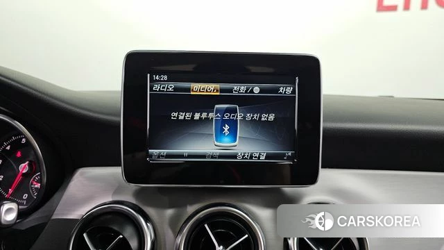 Mercedes-Benz GLA-Class X156 2019 Белый из Кореи, фото 6