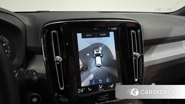 Volvo XC40 2020 Белый из Кореи, фото 6