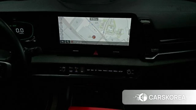 Kia Sportage 5th Generation Hybrid 2023 Белый из Кореи, фото 6