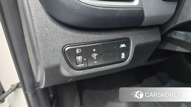 Kia Seltos 2022 Белый из Кореи, фото 6