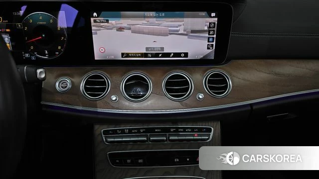 Mercedes-Benz E-Class W213 2021 Черный из Кореи, фото 6