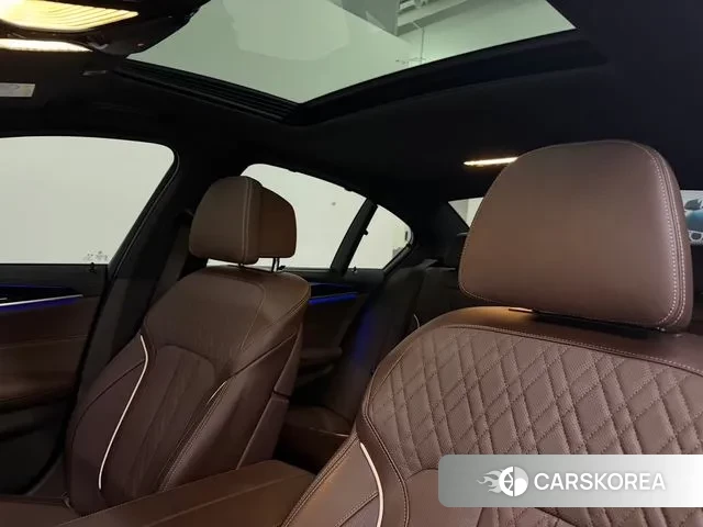 BMW 5 Series (G30) 2023 Серый из Кореи, фото 6