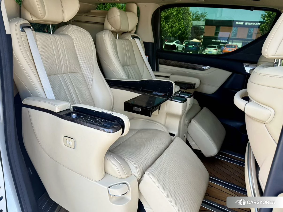 Toyota Elfa 2021 Белый из Китая, фото 6