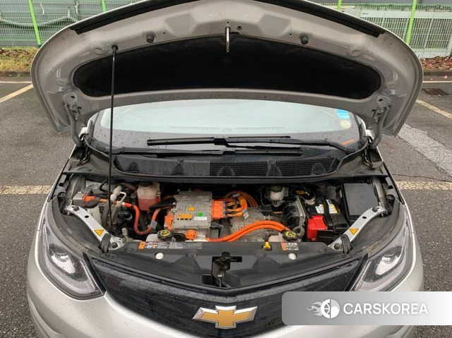 Chevrolet (GM Daewoo) Bolt EV 2019 Серебряный из Кореи, фото 6