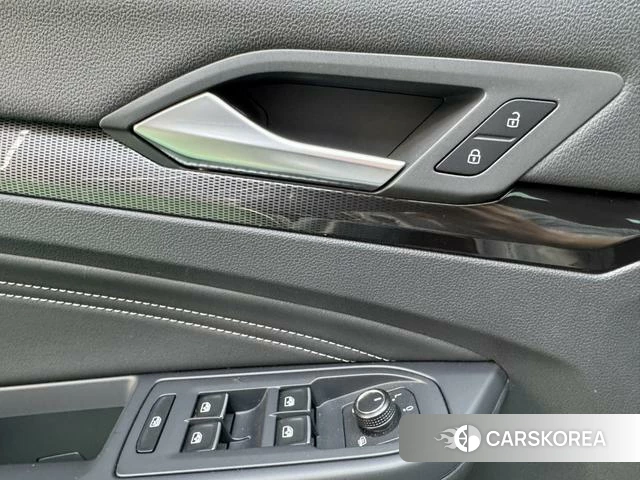 Volkswagen Golf 2022 Темно-серый из Китая, фото 6