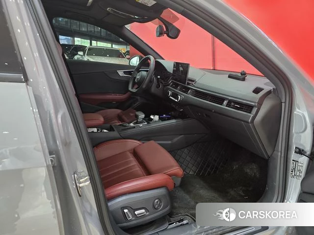 Audi A4L 2024 Темно-серый из Китая, фото 6