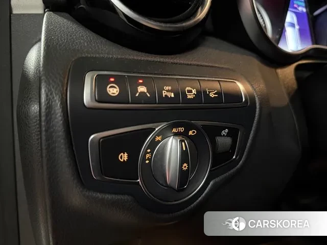 Mercedes-Benz GLC-Class X253 2019 Белый из Кореи, фото 6