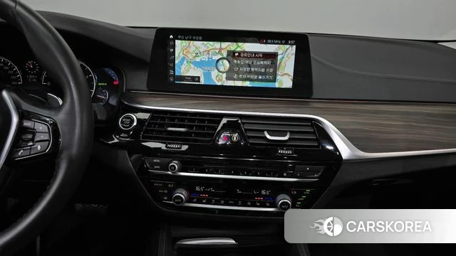 BMW 5 Series (G30) 2018 Серый из Кореи, фото 6