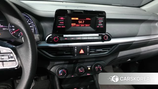 Kia The New K3 2nd generation 2022 Белый из Кореи, фото 6