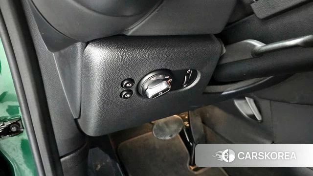 Mini Cooper 2020 Зеленый из Кореи, фото 6