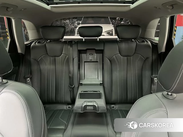 Audi Q5L 2021 Темно-серый из Китая, фото 6