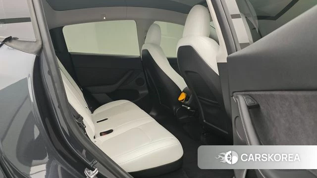 Tesla Model Y 2025 Серый из Кореи, фото 6