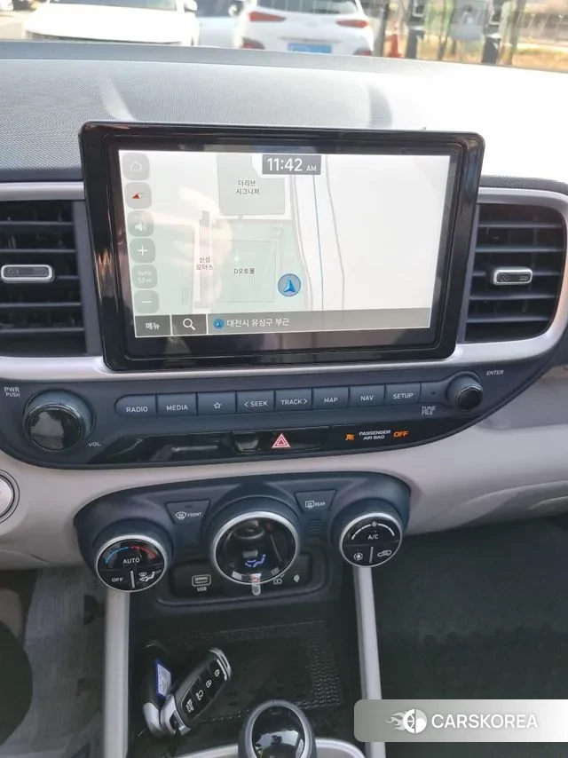 Hyundai Venue 2024 Белый из Кореи, фото 6