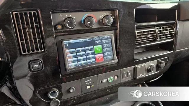 Chevrolet Express Van 2019 Черный из Кореи, фото 6