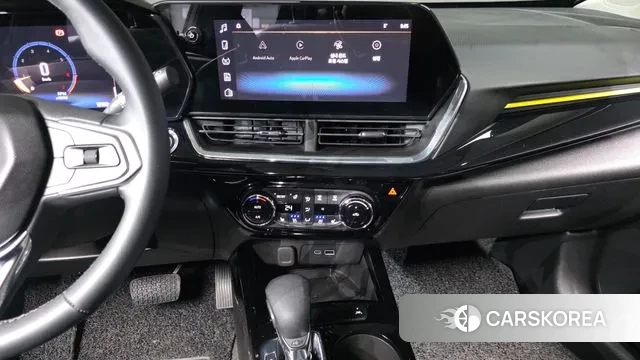 Chevrolet (GM Daewoo) Trax Crossover 2023 Белый из Кореи, фото 6