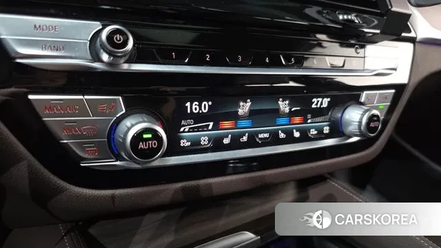 BMW 5 Series (G30) 2020 Белый из Кореи, фото 6