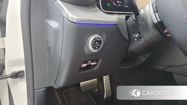 Mercedes-Benz C-Class W206 2025 Белый из Кореи, фото 6