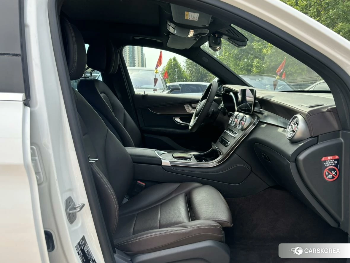 Mercedes-Benz GLC 2019 Белый из Китая, фото 6