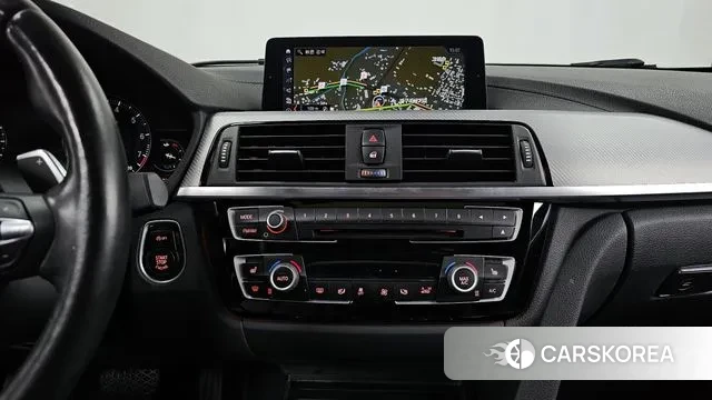 BMW 3 Series (F30) 2018 Белый из Кореи, фото 6