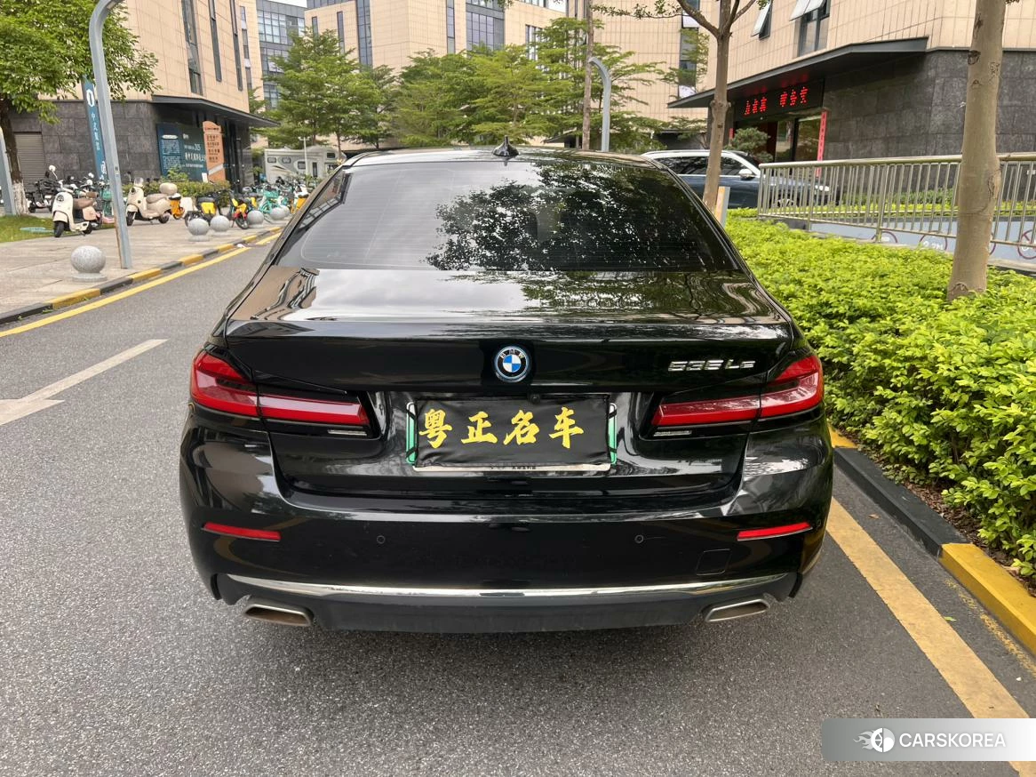 BMW 5 series PHEV 2021 Черный из Китая, фото 6