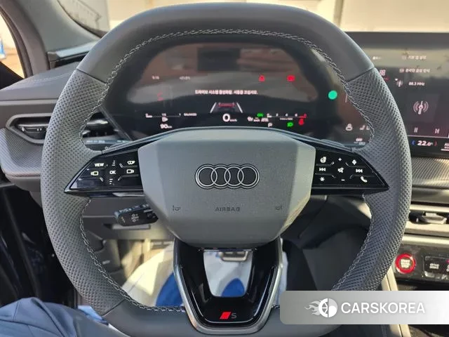 Audi Q5 (80A) 2025 Черный из Кореи, фото 6