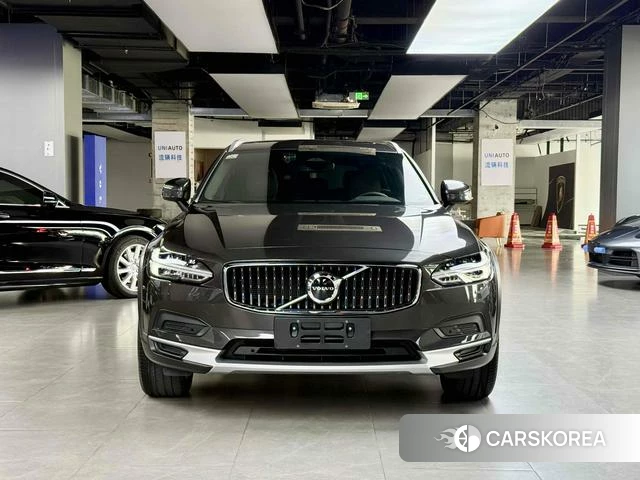 Volvo V90 2024 Темно-серый из Китая, фото 6