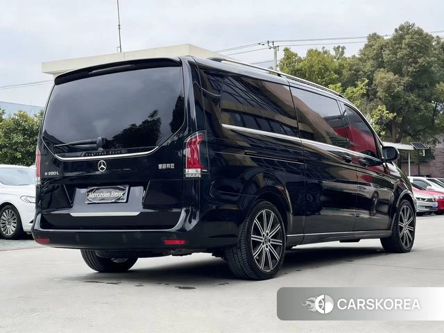 Mercedes-Benz V-class 2024 Черный из Китая, фото 6