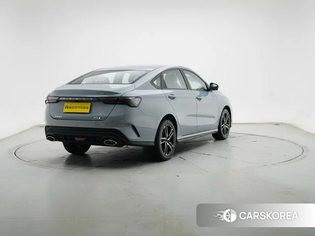 Geely Automobile Binrui 2026 Серебристо-серый из Китая, фото 6