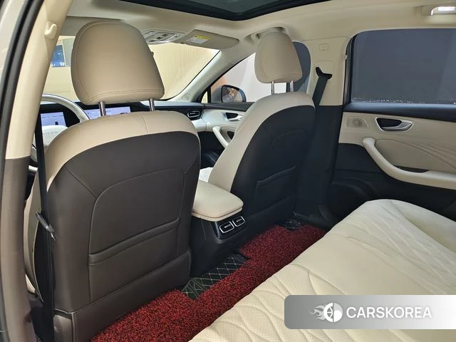 Roewe D7 DMH 2023 Серебристо-серый из Китая, фото 6