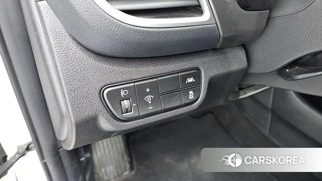 Kia Seltos 2022 Белый из Кореи, фото 6