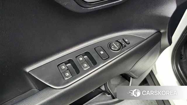 Kia Stonic 2019 Белый из Кореи, фото 6