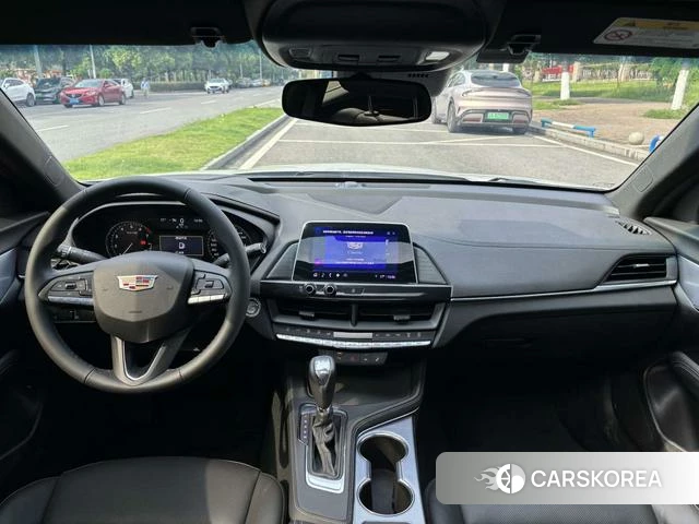 Cadillac CT4 2024 Белый из Китая, фото 6