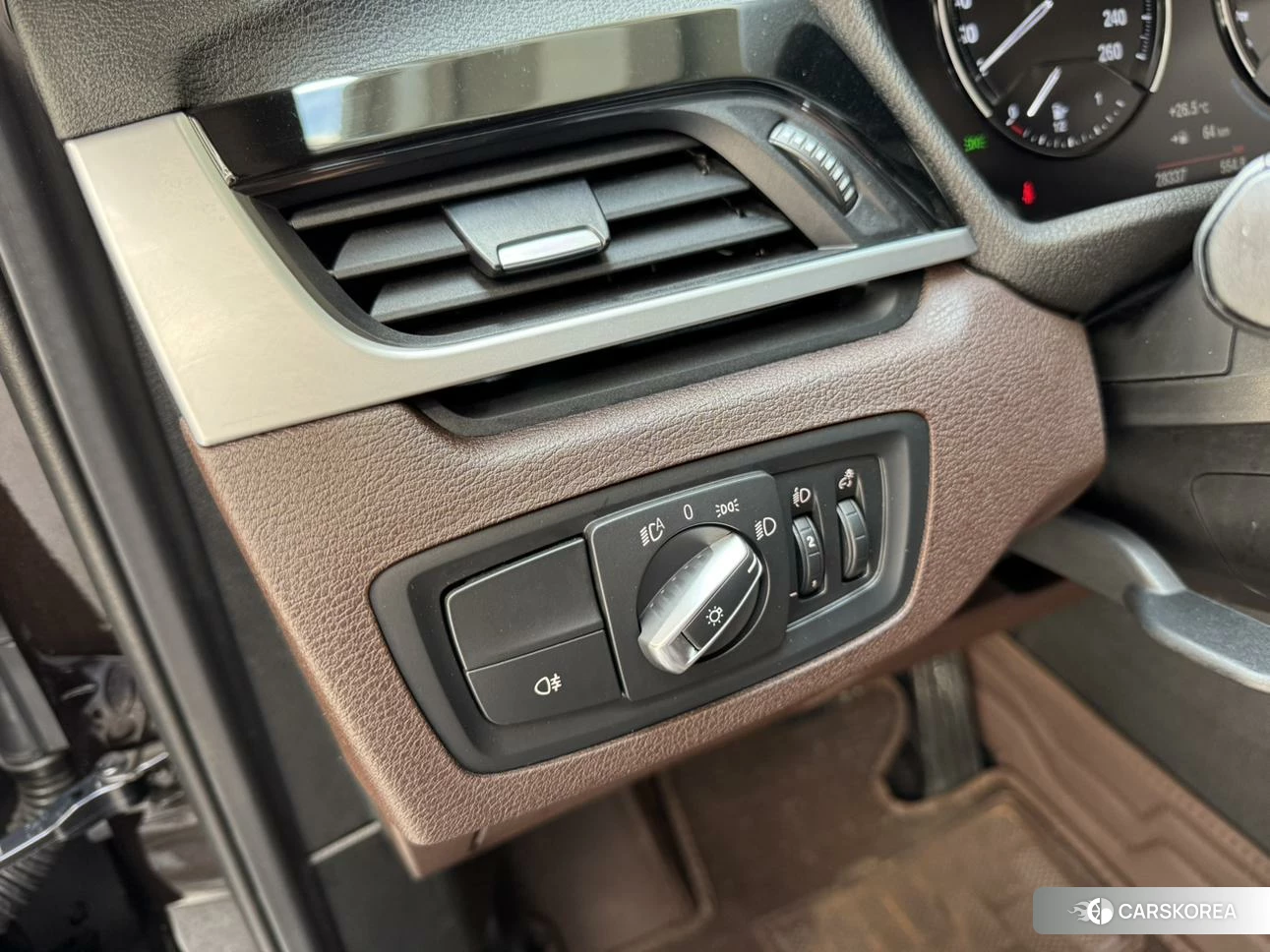 BMW X1 2021 Коричневый из Китая, фото 6