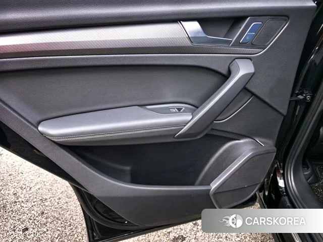 Audi Q5L 2023 Черный из Китая, фото 6
