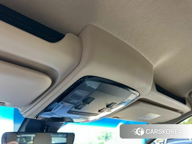 Hyundai Staria 2023 Серый из Кореи, фото 6