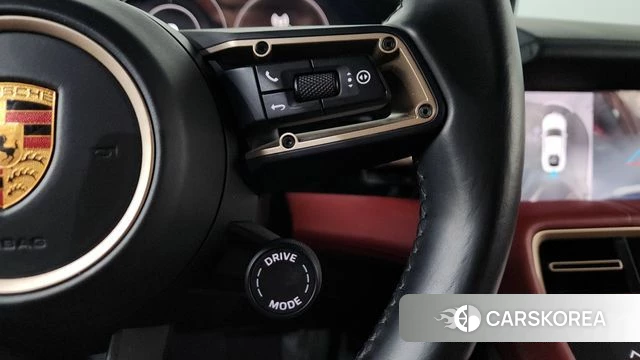 Porsche Taycan 2022 Жемчужный цвет из Кореи, фото 6