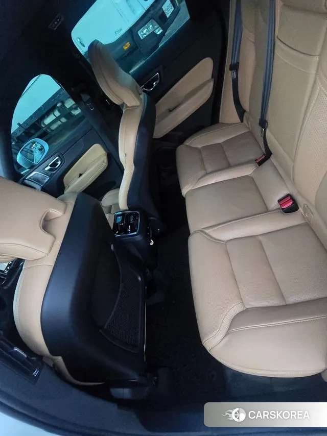 Volvo XC60 second Generation 2020 Белый из Кореи, фото 6